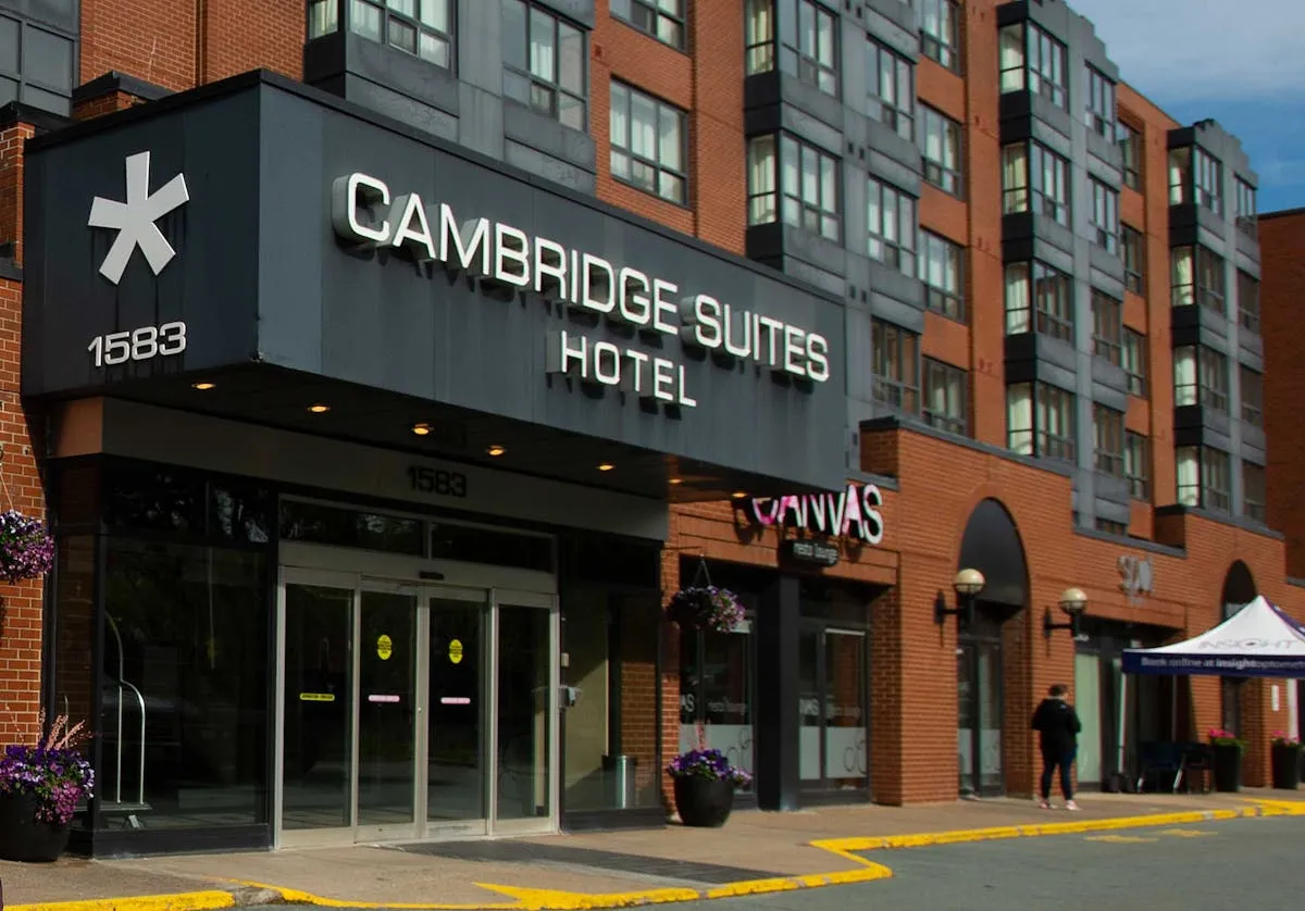 Cambridge Suites